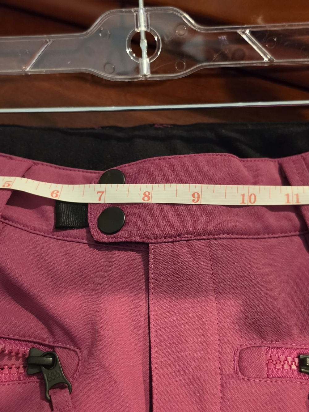 686 Women's Aura Insulated Cargo Snowboard Ski Pants Magenta Berry Pink XS 2-4